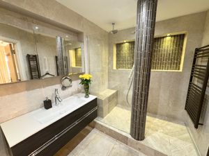 Photo 30- click for photo gallery